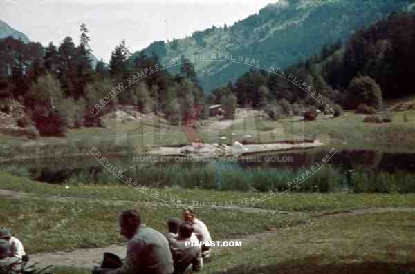 break at a pond in Trams/Landeck, Austria 1941, Pontlatz Kaserne