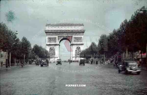 paris arch di triumph wehrmacht trucks rain 1940