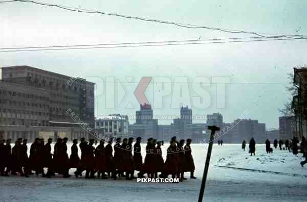 Red Square, Dzerzhinsky Square, Kharkov, Kharkiv, 1941, 94. Infantry Division, Swords, Meissen, Signal corp, Radio, Funk,