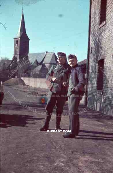 Wehrmacht soldiers in NiederauÃŸem, Germany 1940